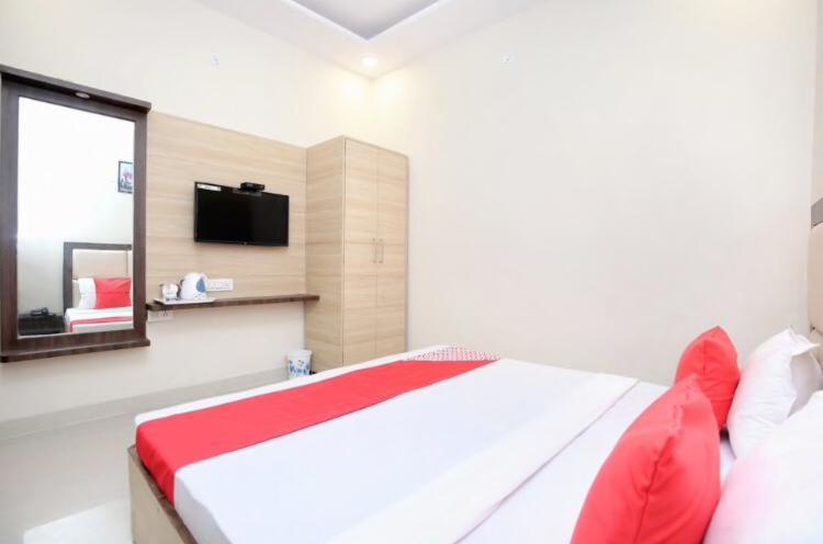 Forever Inn Hotel Near Golden Temple Amritsar Bagian luar foto